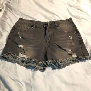 NWOT GREY DISTRESSED JEAN SHORTS MEDIUM NEVER WORN